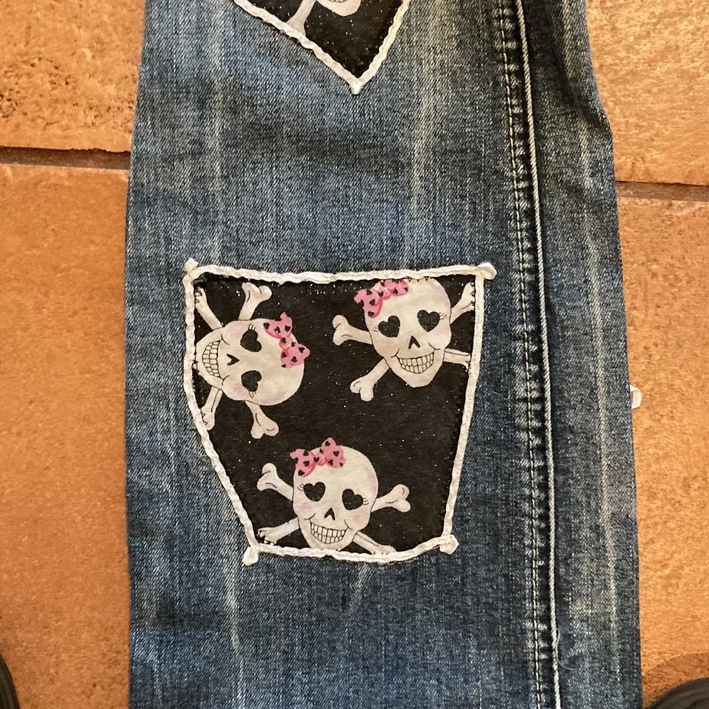 Z2 Brand Jeans 28” x 30 Embellished skulls 1ofAkind - Picture 6 of 6